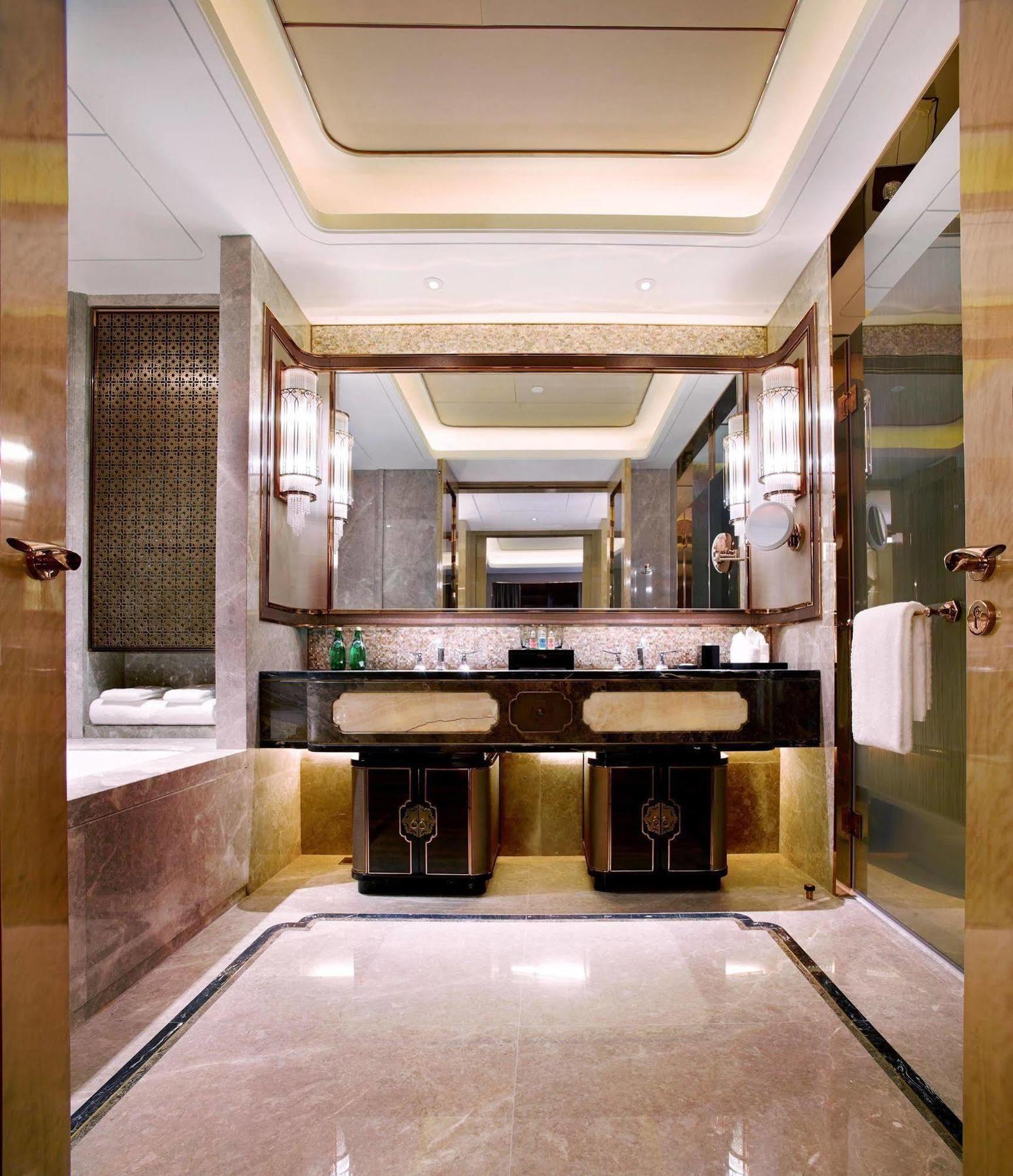 Wanda Vista Hohhot Hotel Екстериор снимка